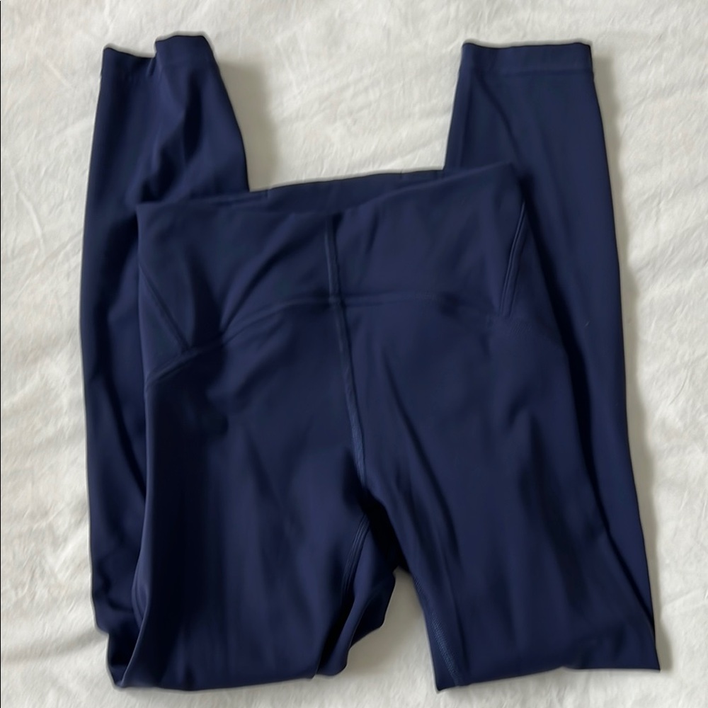 Lululemon navy blue smooth cover 25” leggings pants size 4